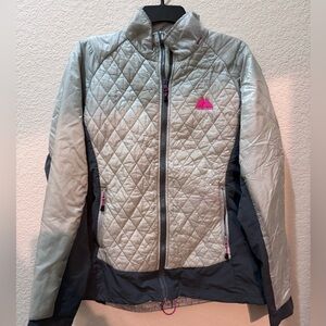 New sample Powder River women’s jacket size medium